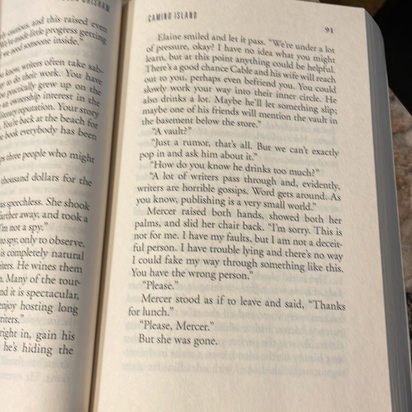 Camino Island Novel By John Grisham Large Print Great Condition - Picture 2 of 4